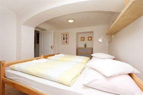 At The Golden Plough Appartement Prague