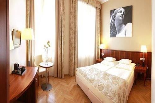 Maestro By Adrez 4* Prague