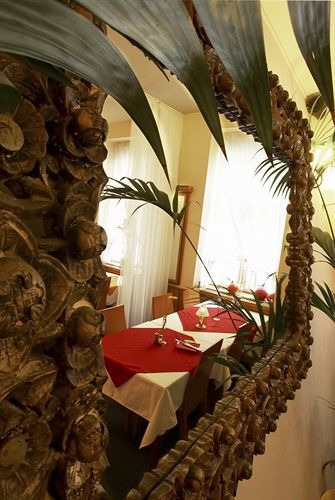 Hotel Aron