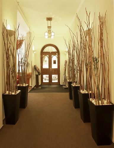 Aron Hotel 3*