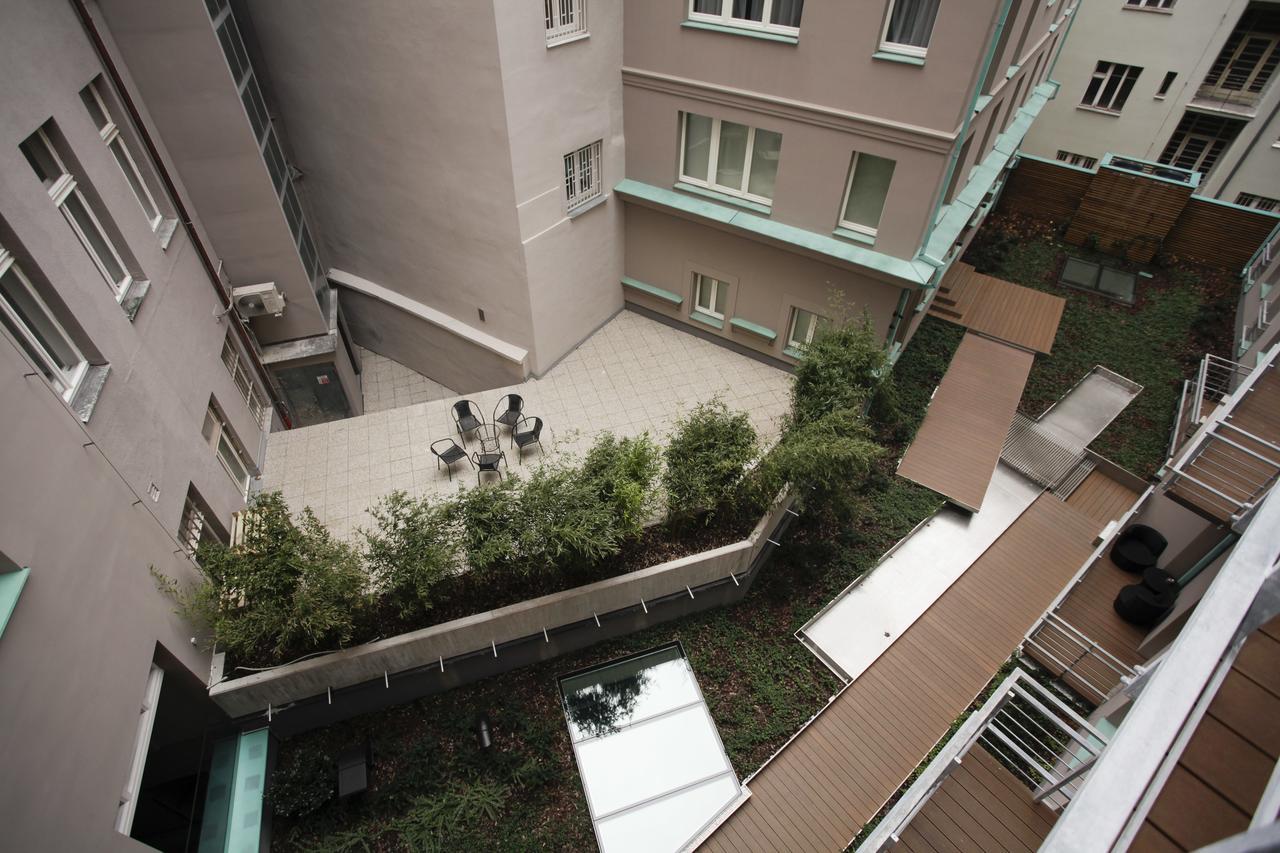 Luxury Spalena Apartment Prague