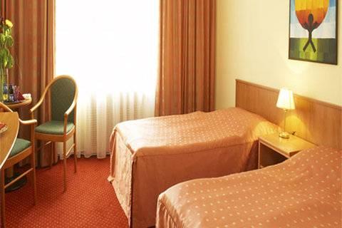 Aron Hotel