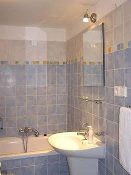 At The Golden Plough Appartement *