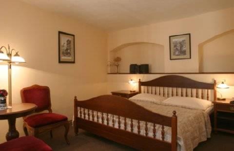 Hotel Aurus By Adrez 4*