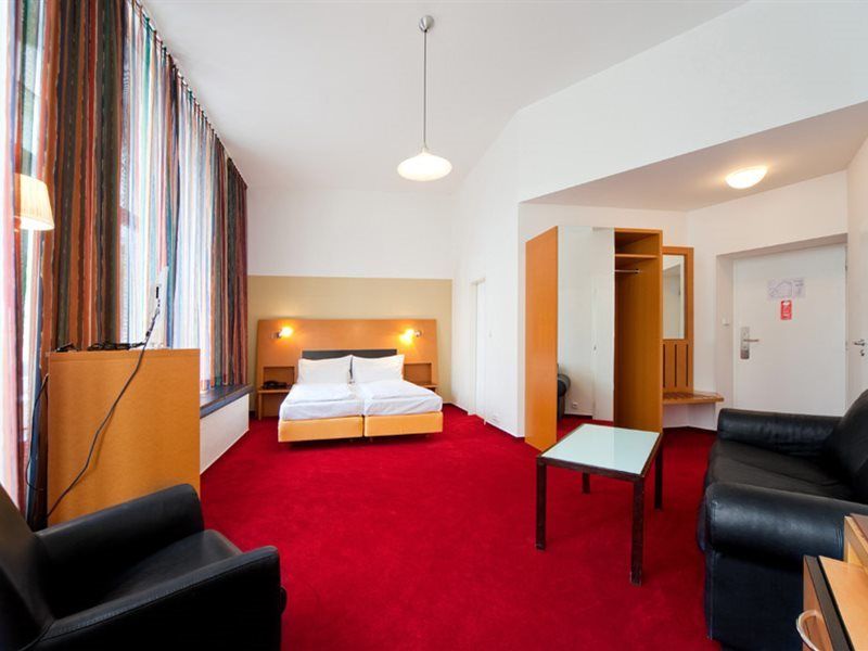Otel Theatrino 4*