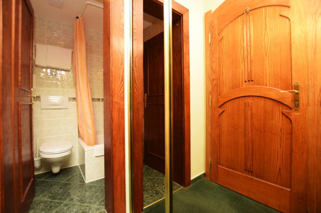 River Star Otel 3*