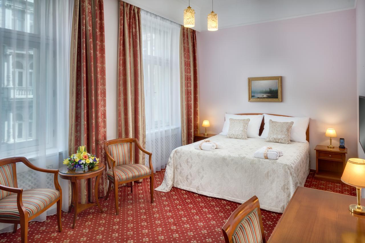 Boutique Seven Days 4* Prague