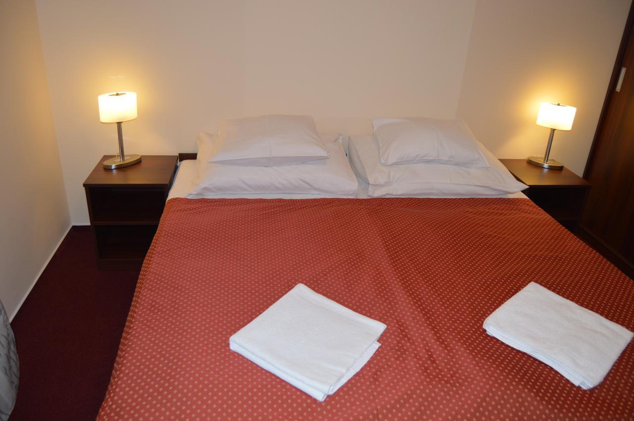 Arena Hotel 3*