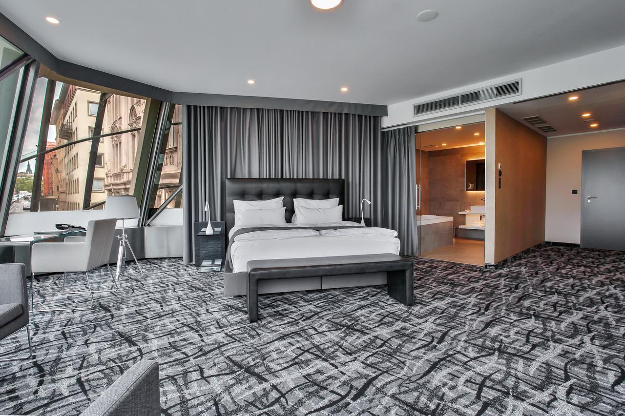 Dancing House - Tancici Dum Hotel
