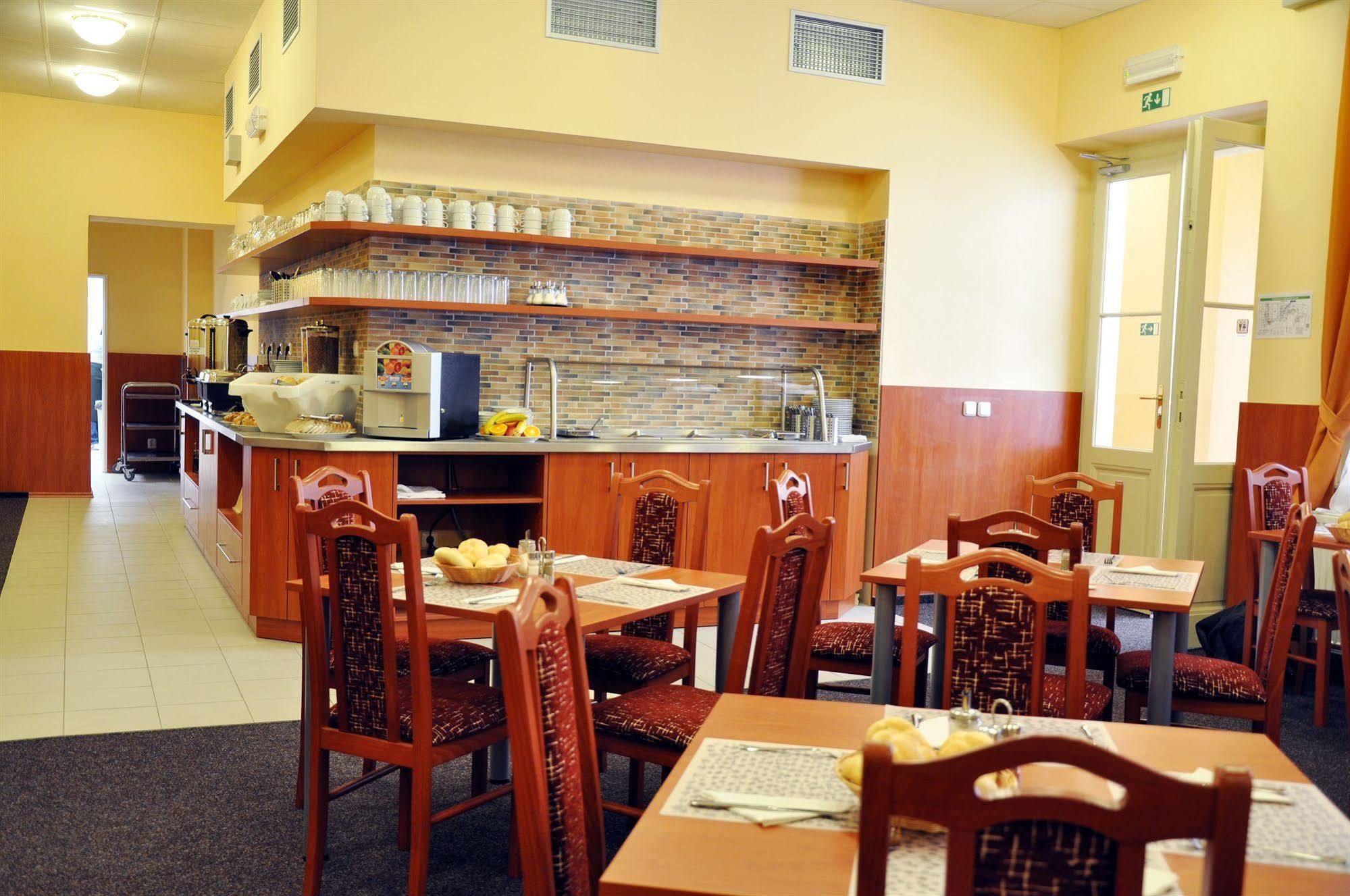 Zlata Vaha Hotel 3*