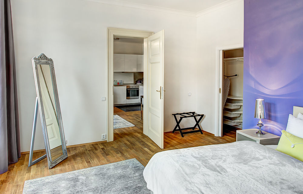 4 Arts By Adrez Apartment *