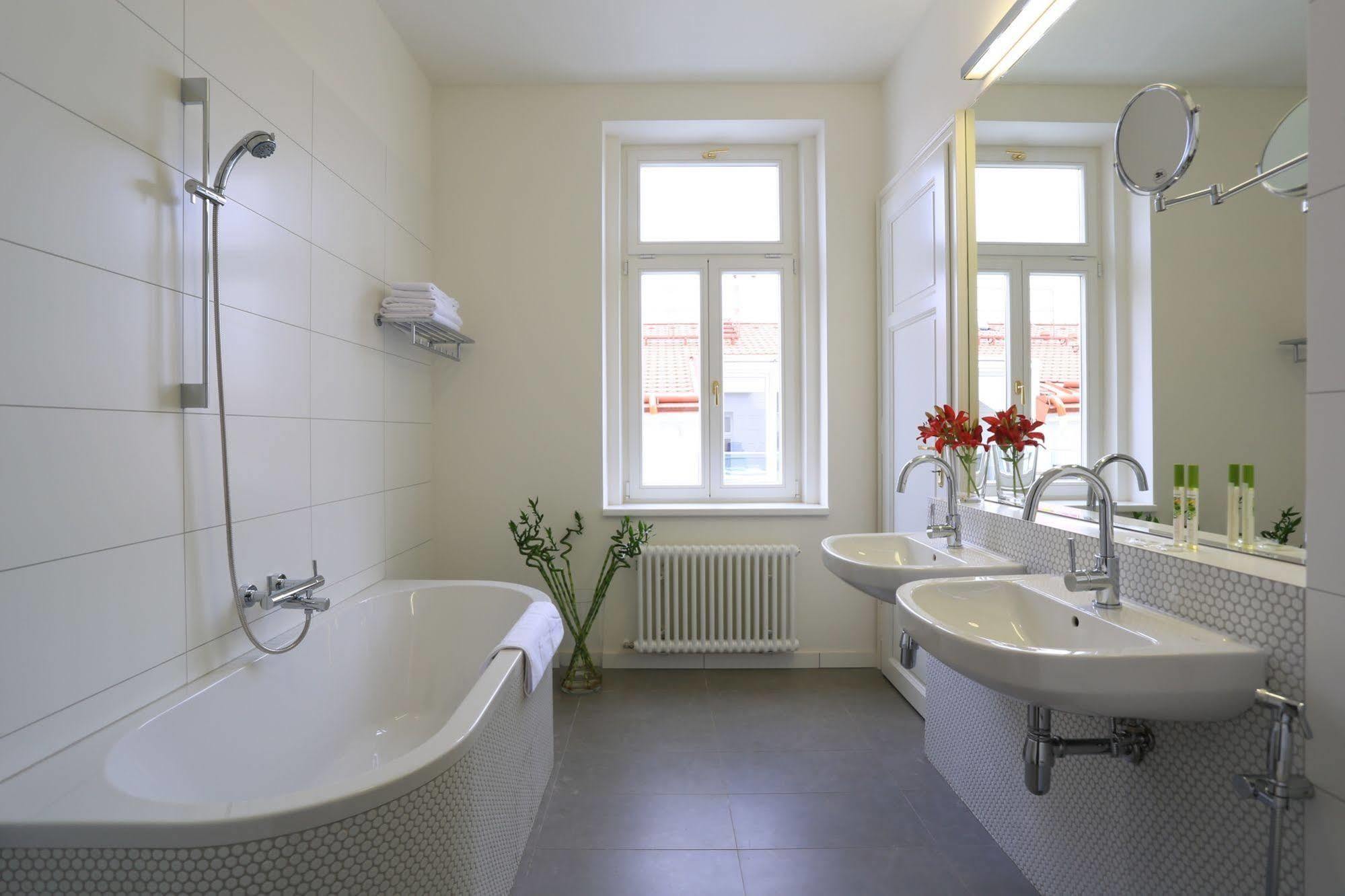 & Aparthotel Praga