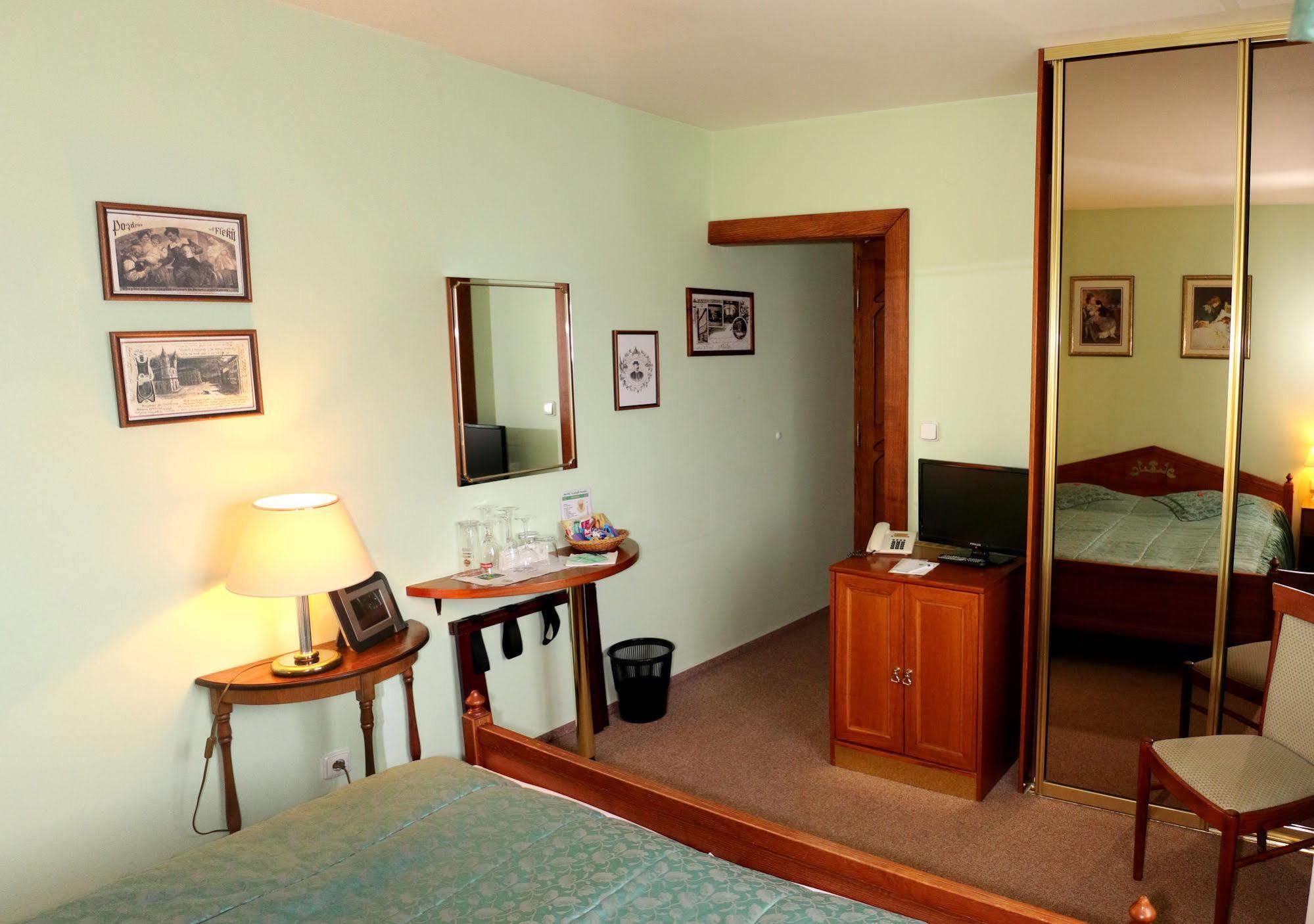 Otel River Star