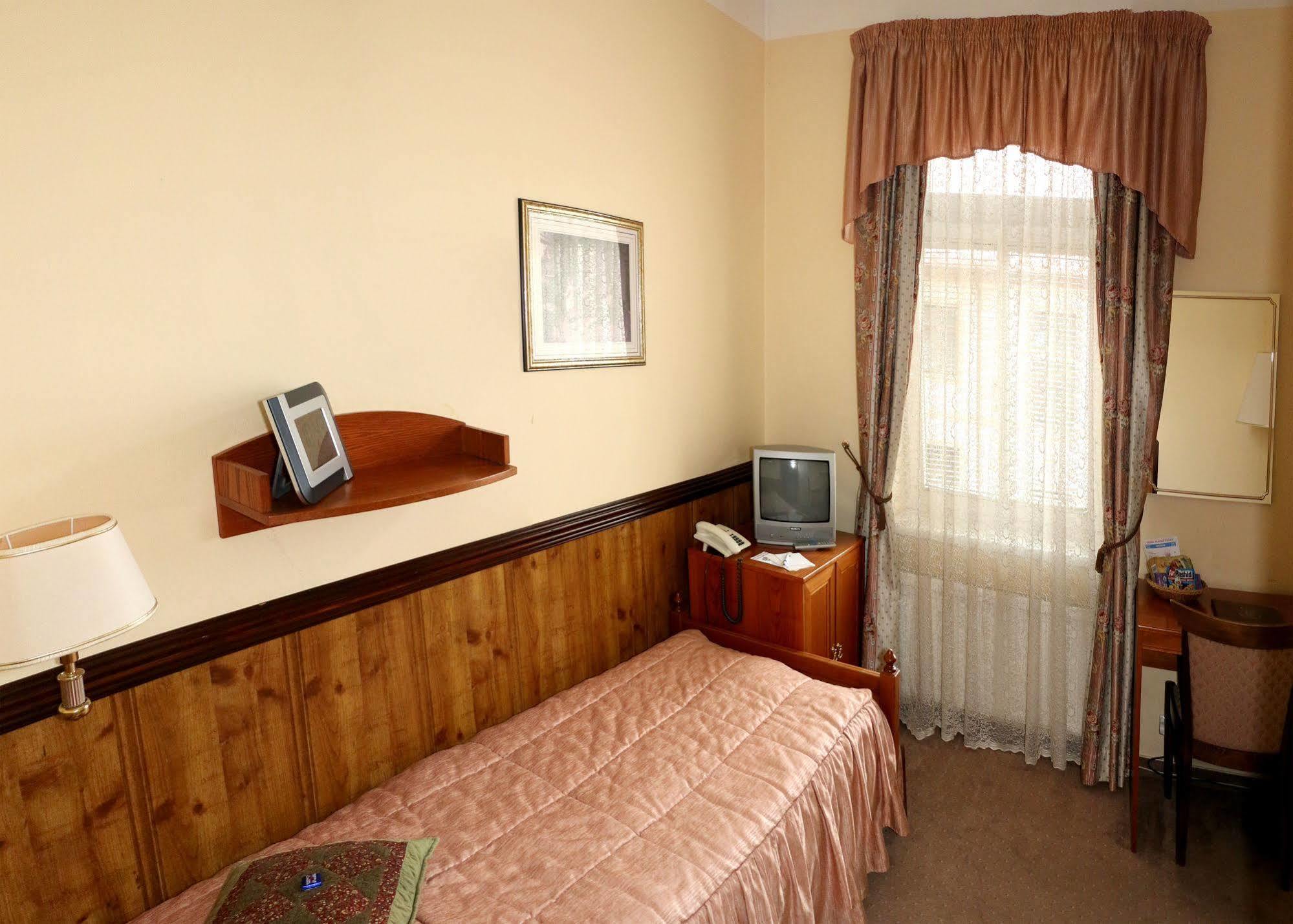Otel River Star Prag
