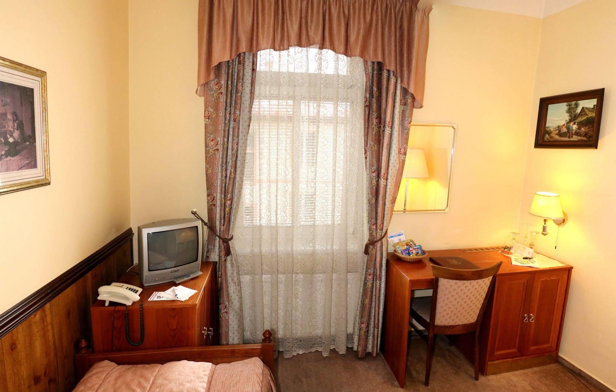 Otel River Star