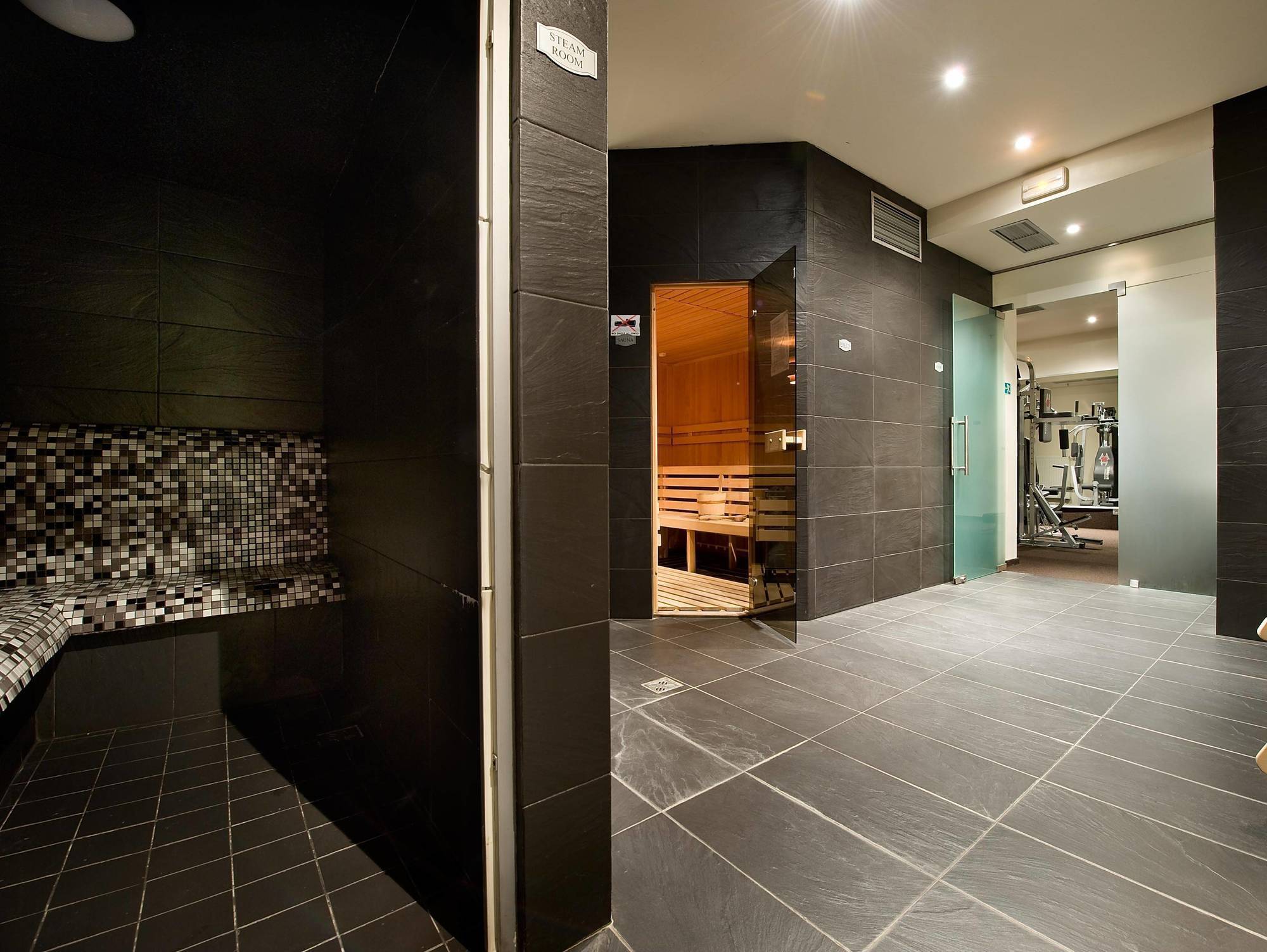 Hotel Maestro By Adrez 4*