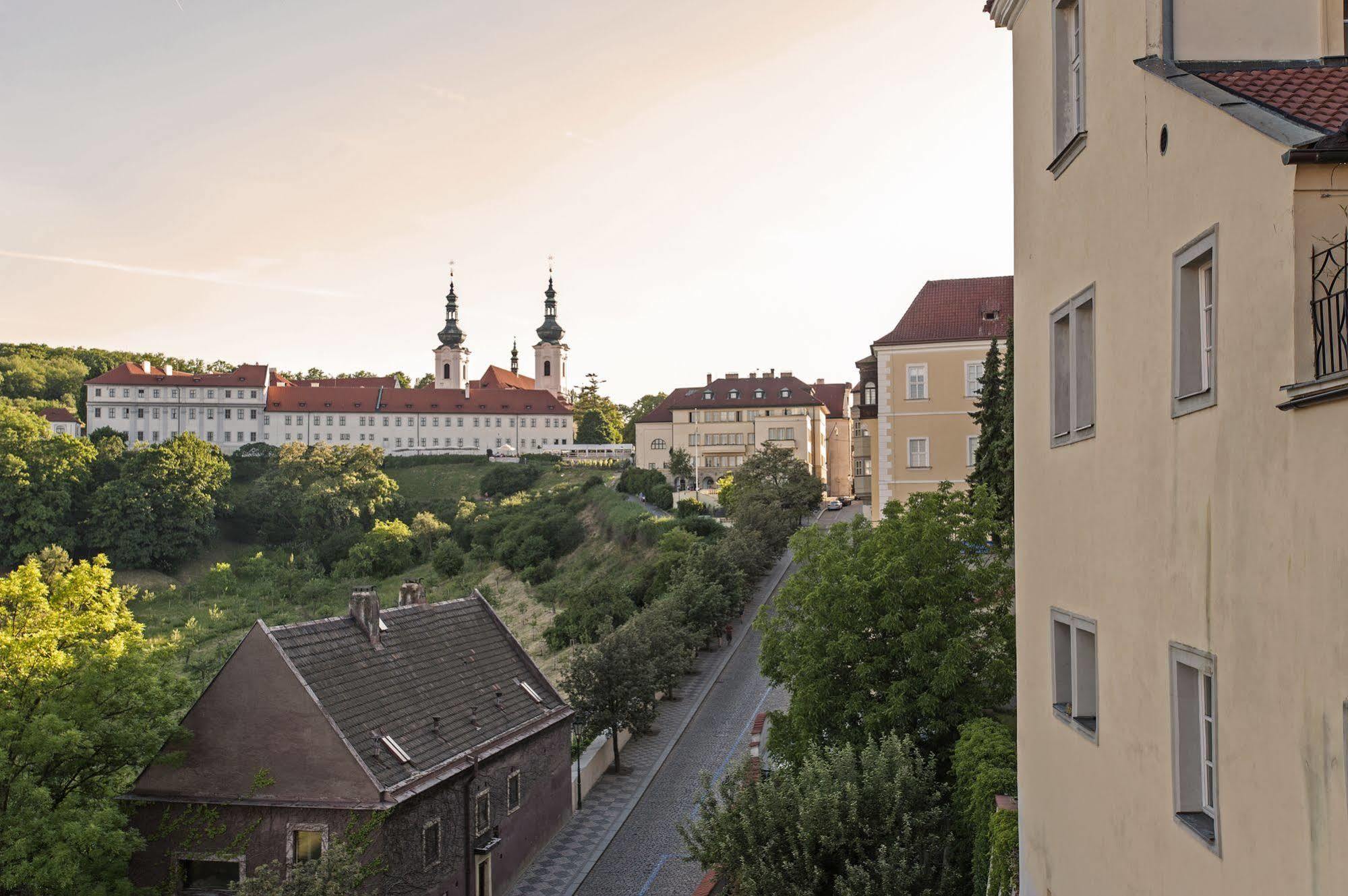 Domus Henrici 4* Praga