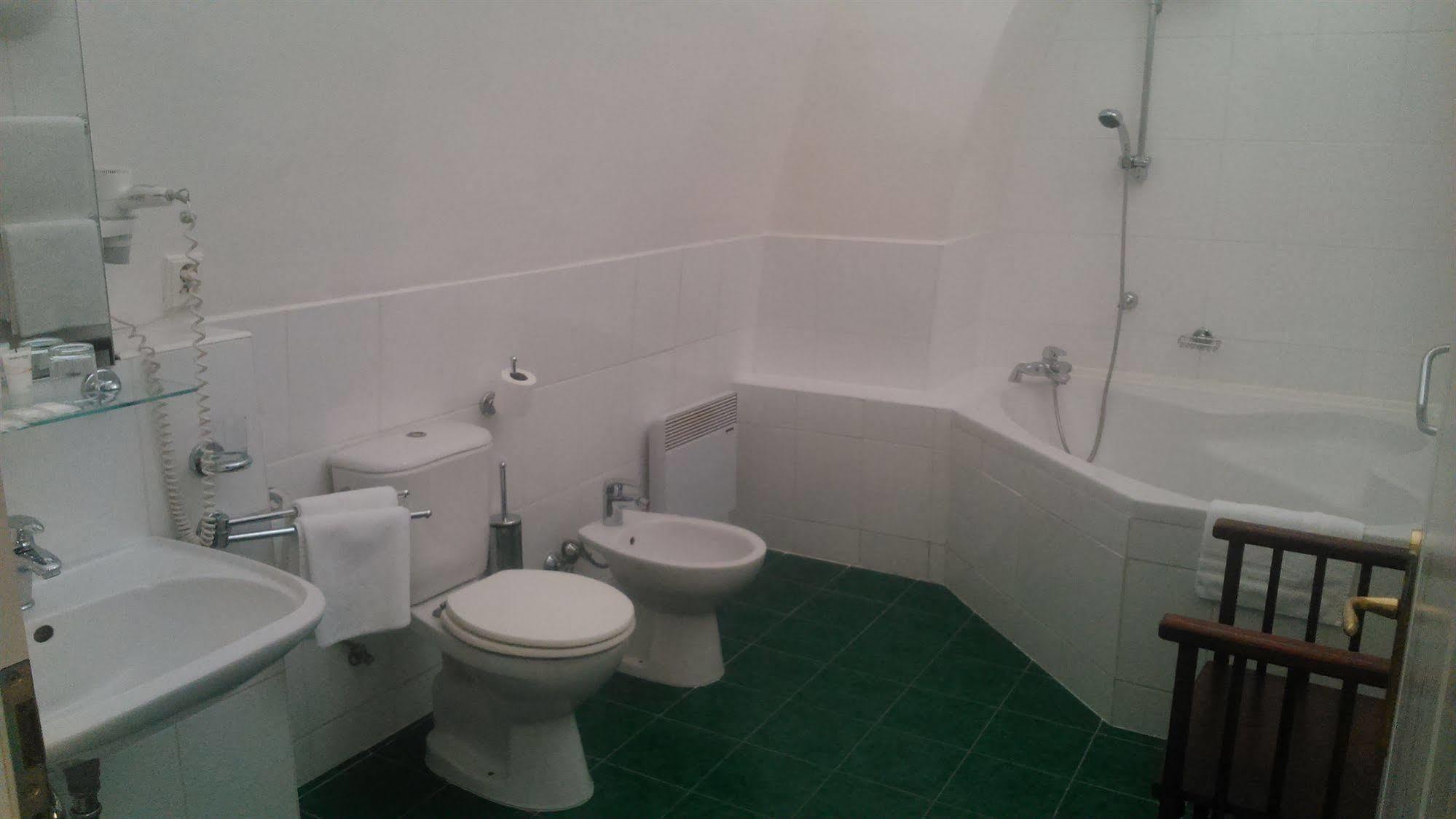 Domus Henrici 4* Praga
