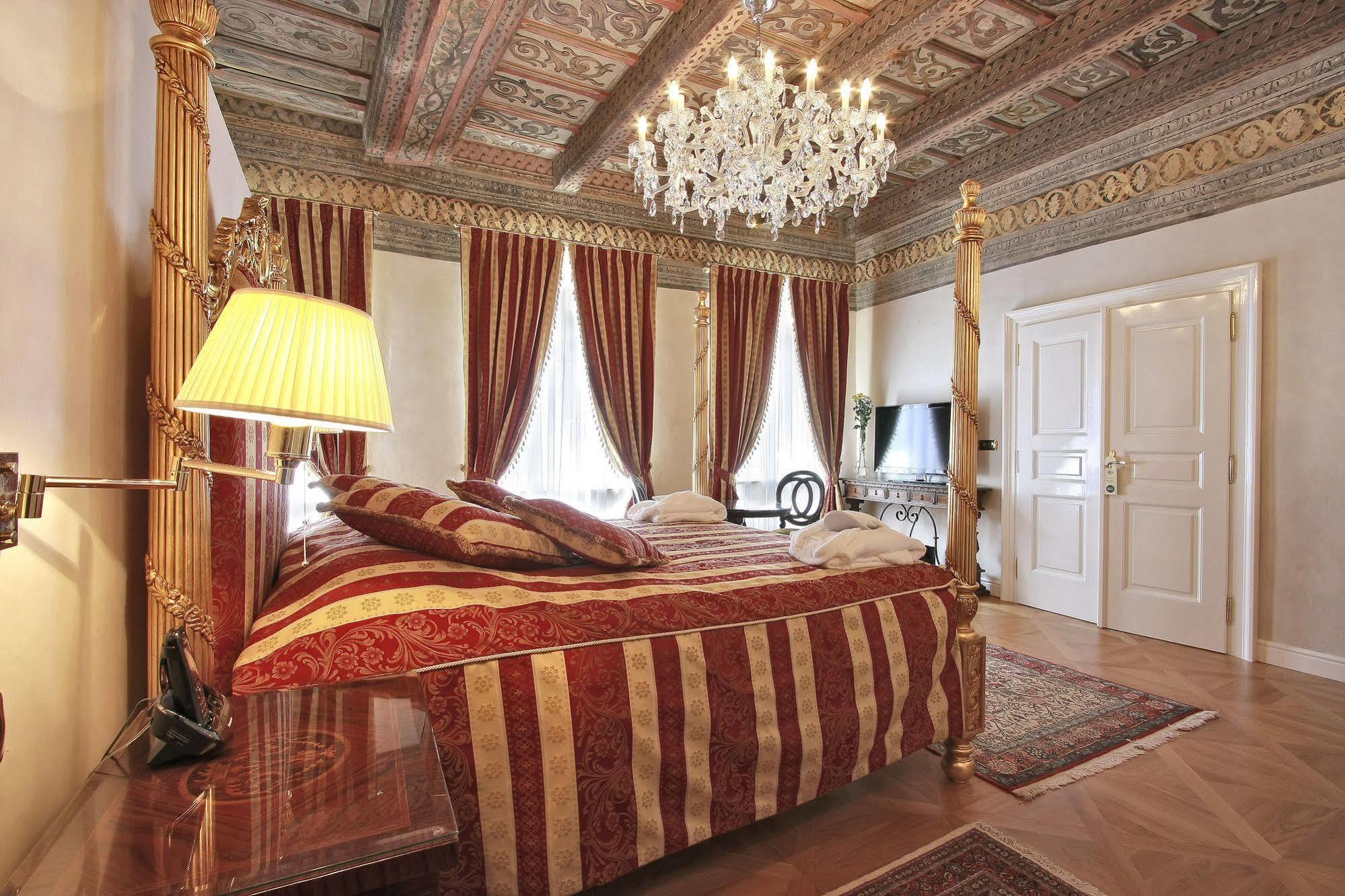 Alchymist Castle Hotel 5*
