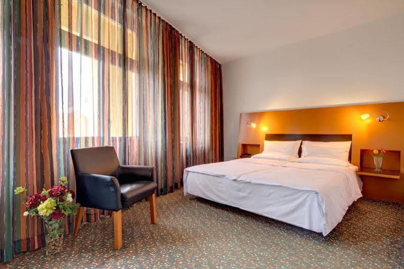 Otel Theatrino 4*