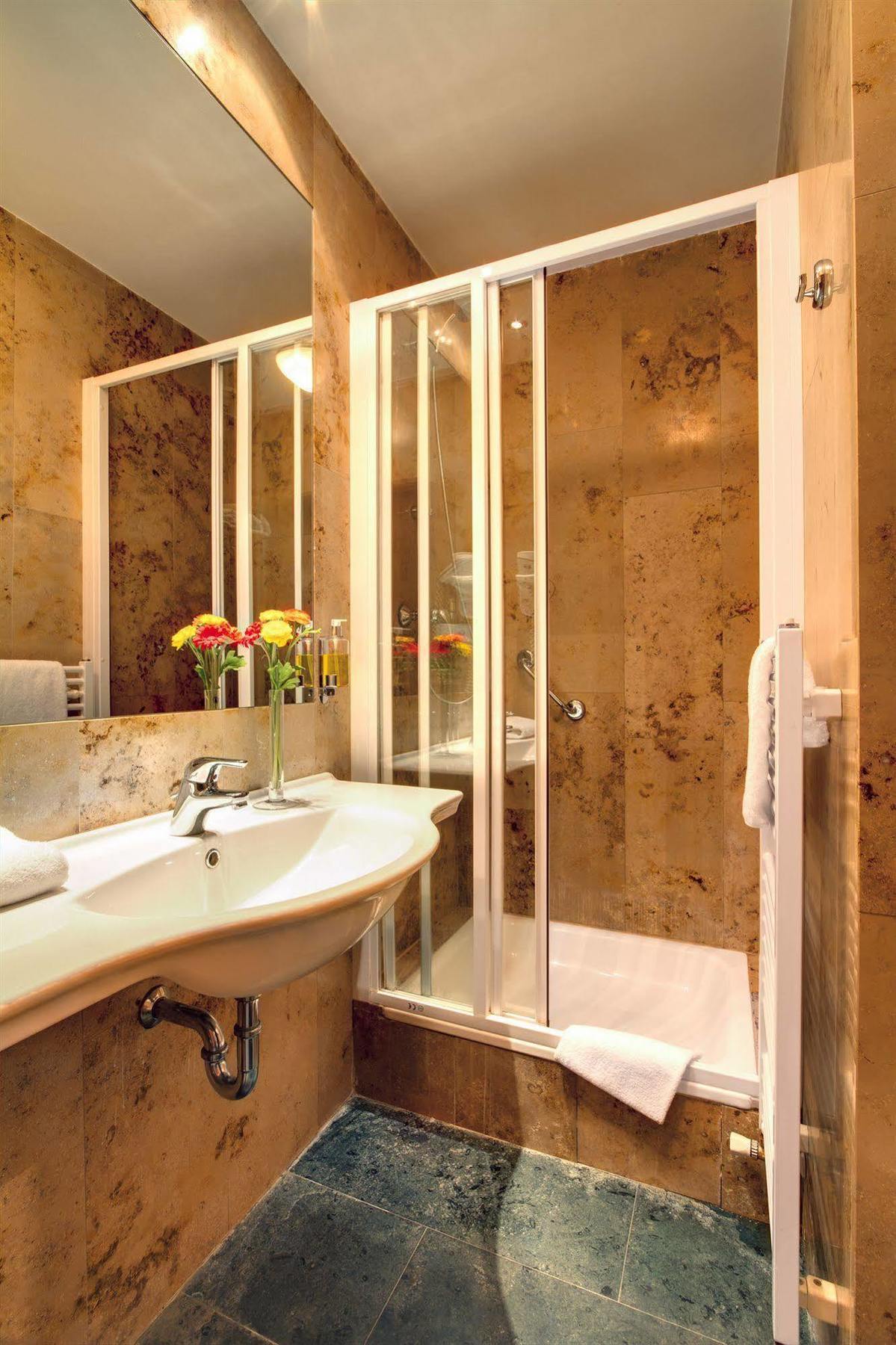 Hotel Clementin 4*
