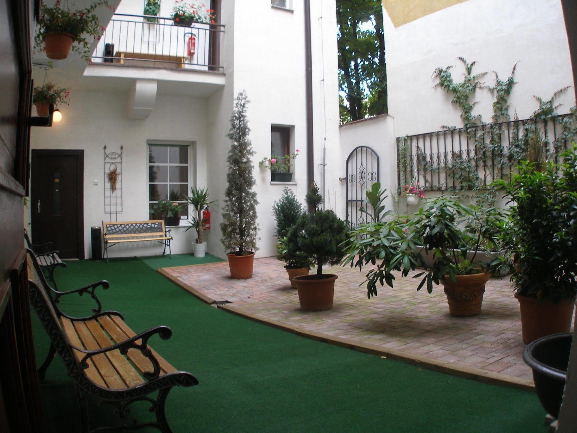 Mila Apartment *