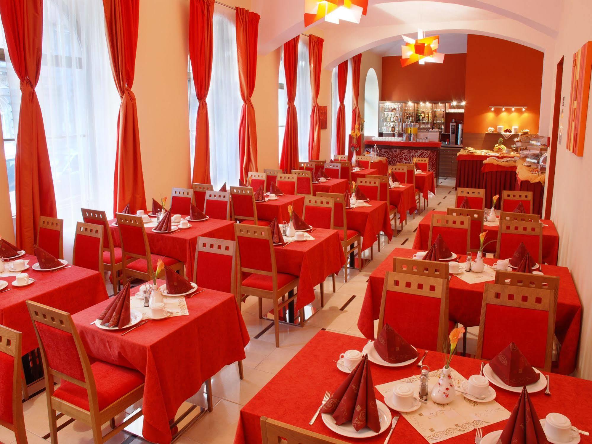 Ea Sonata 4* Prague