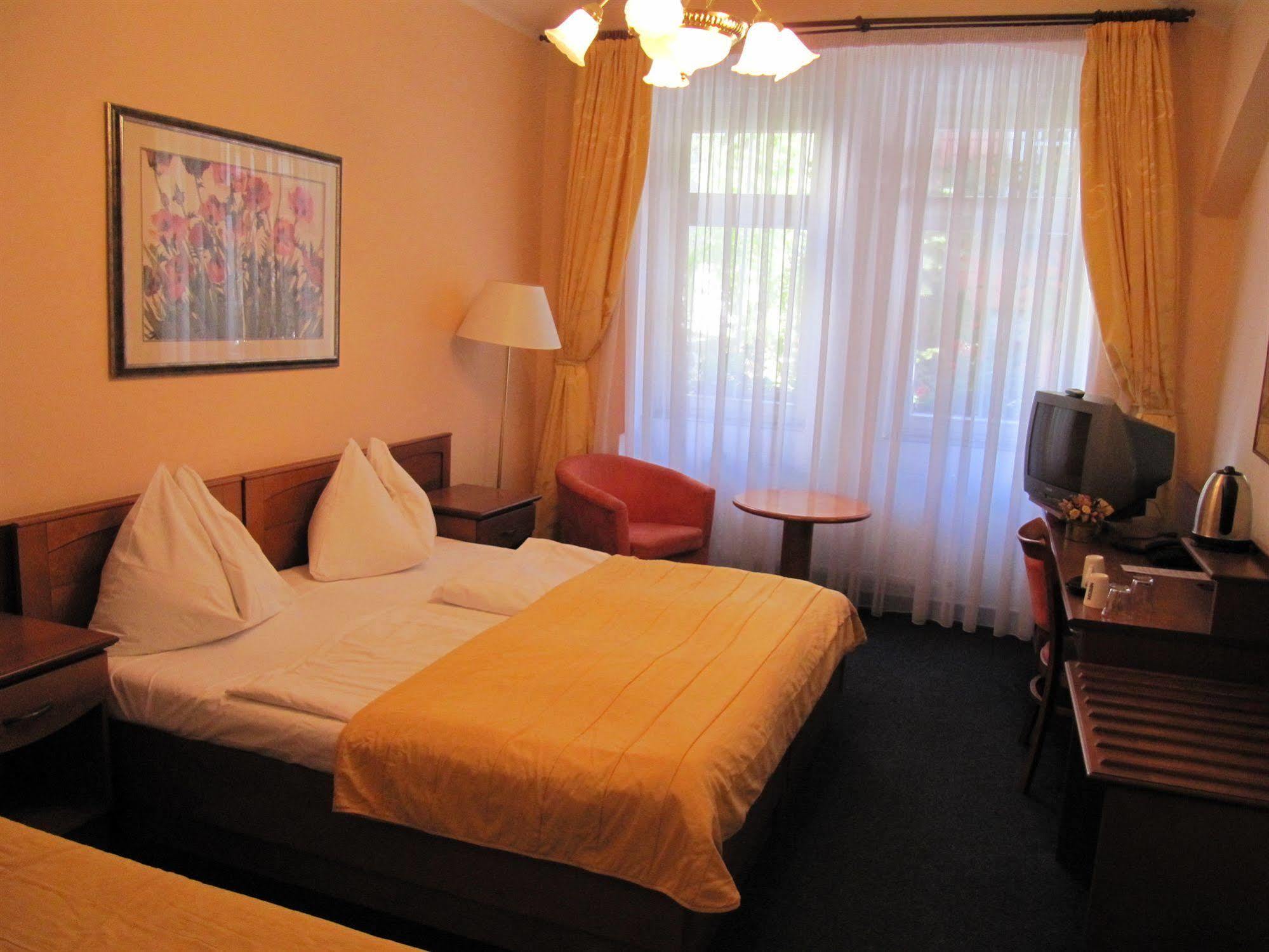 Amadeus Prague