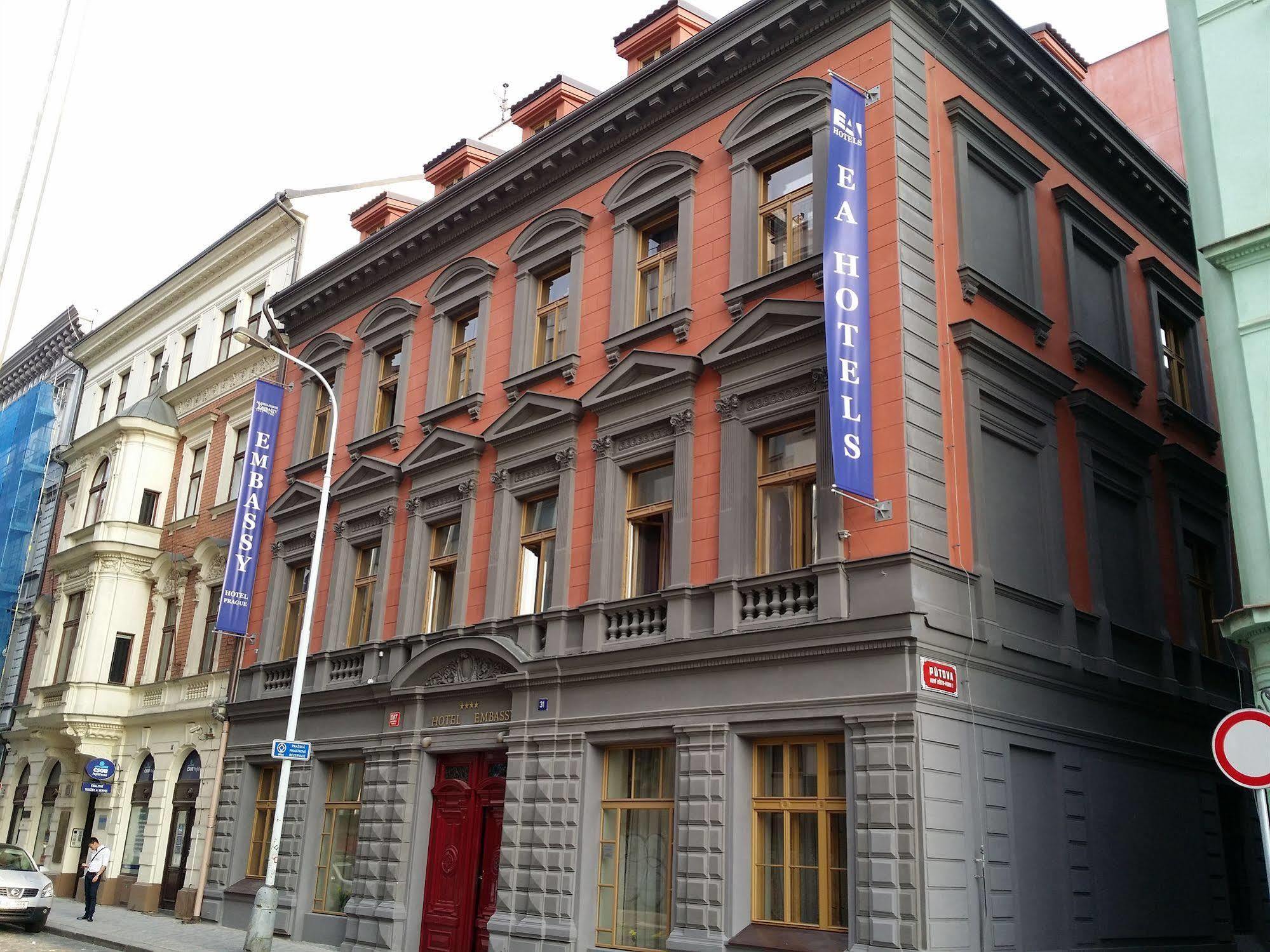 Otel Ea Embassy
