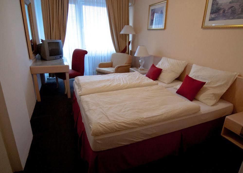 Hotel Oaza