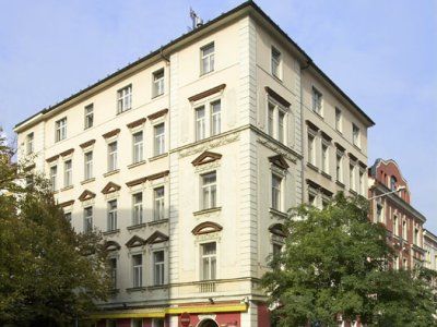 Aron Hotel 3*