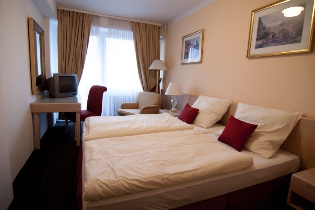 Hotel Oaza 3*