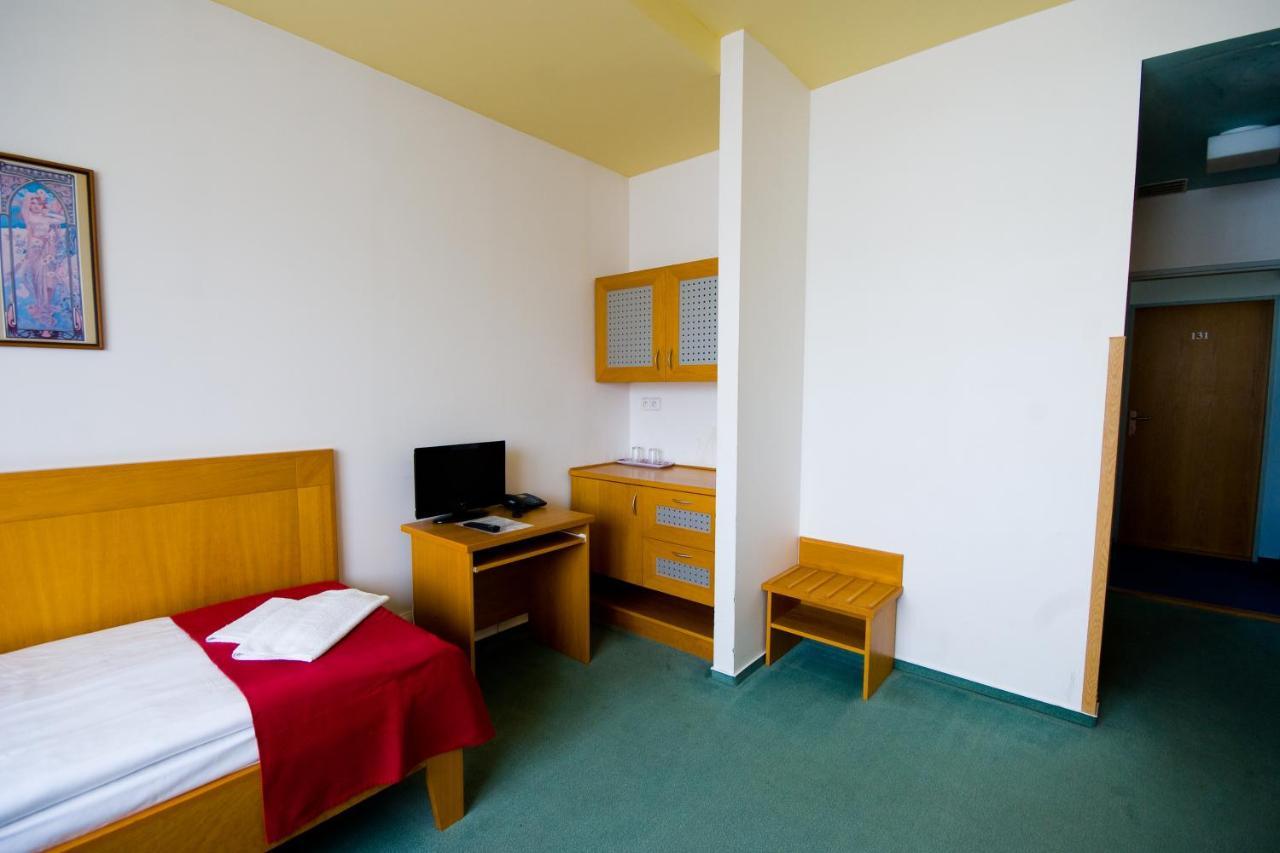 Smaragd Hotel 3*