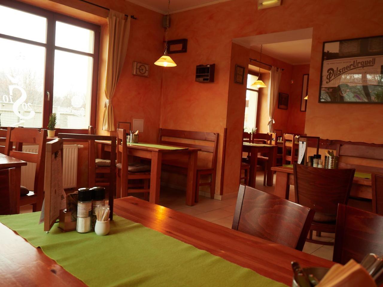 A Restaurace Simanda Casa de hóspedes