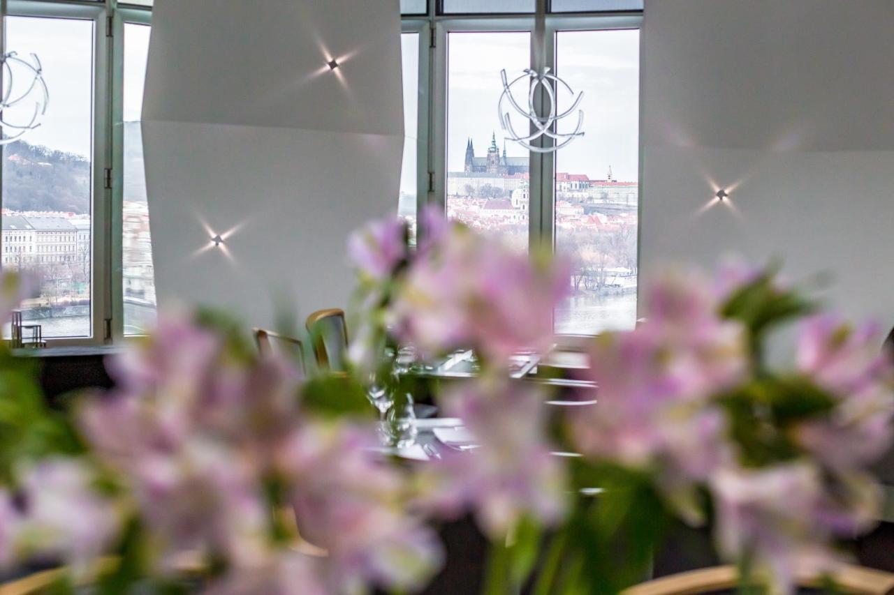 Dancing House - Tancici Dum Hotel 4*