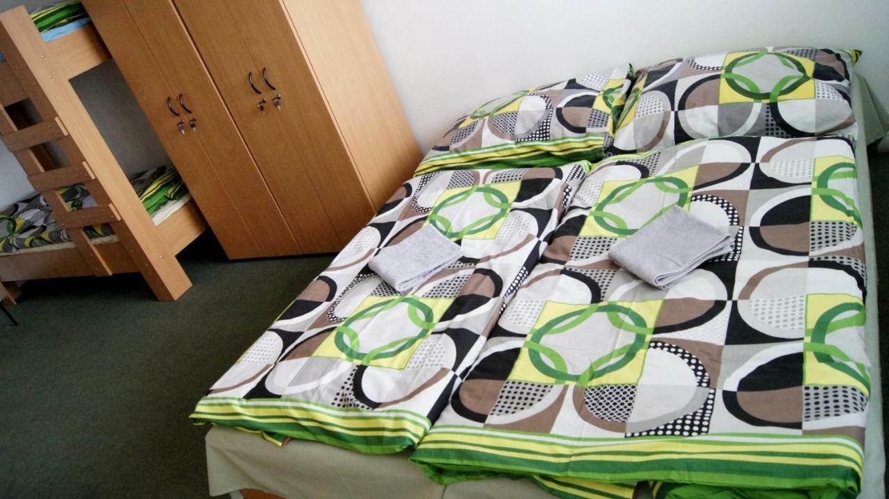 Km House Cerny Most Albergue Praga