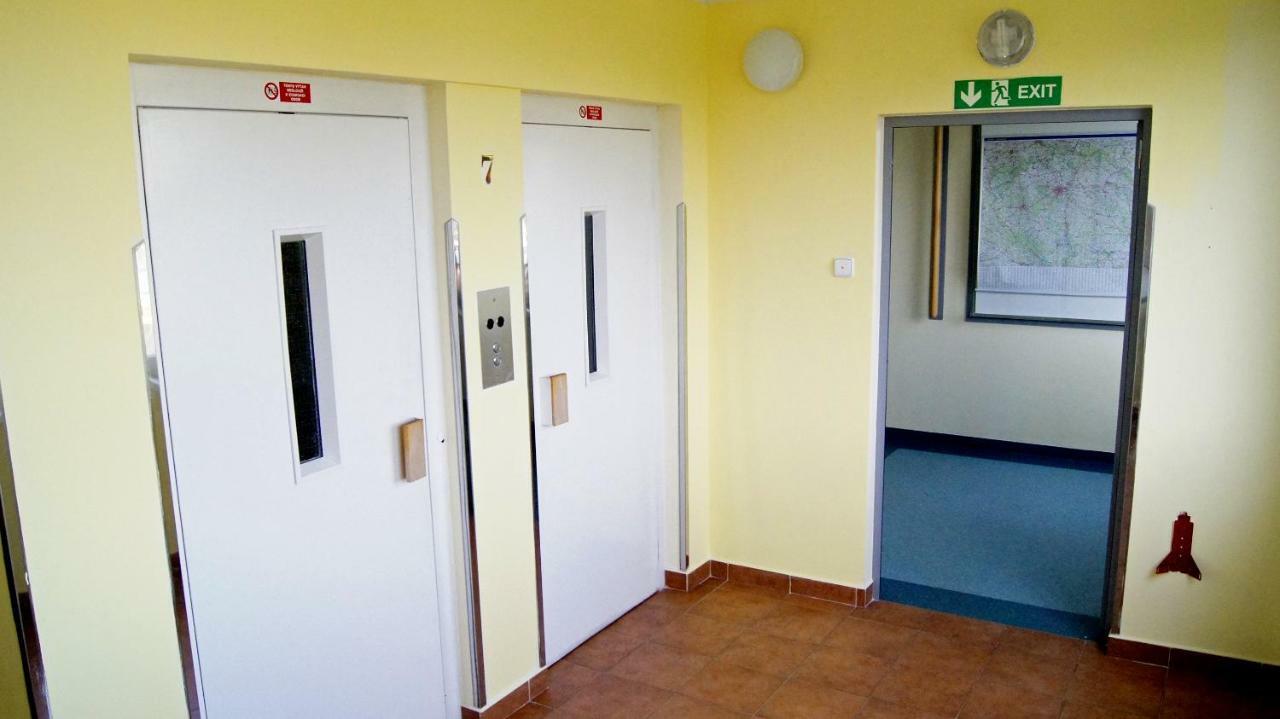 Km House Cerny Most Praga