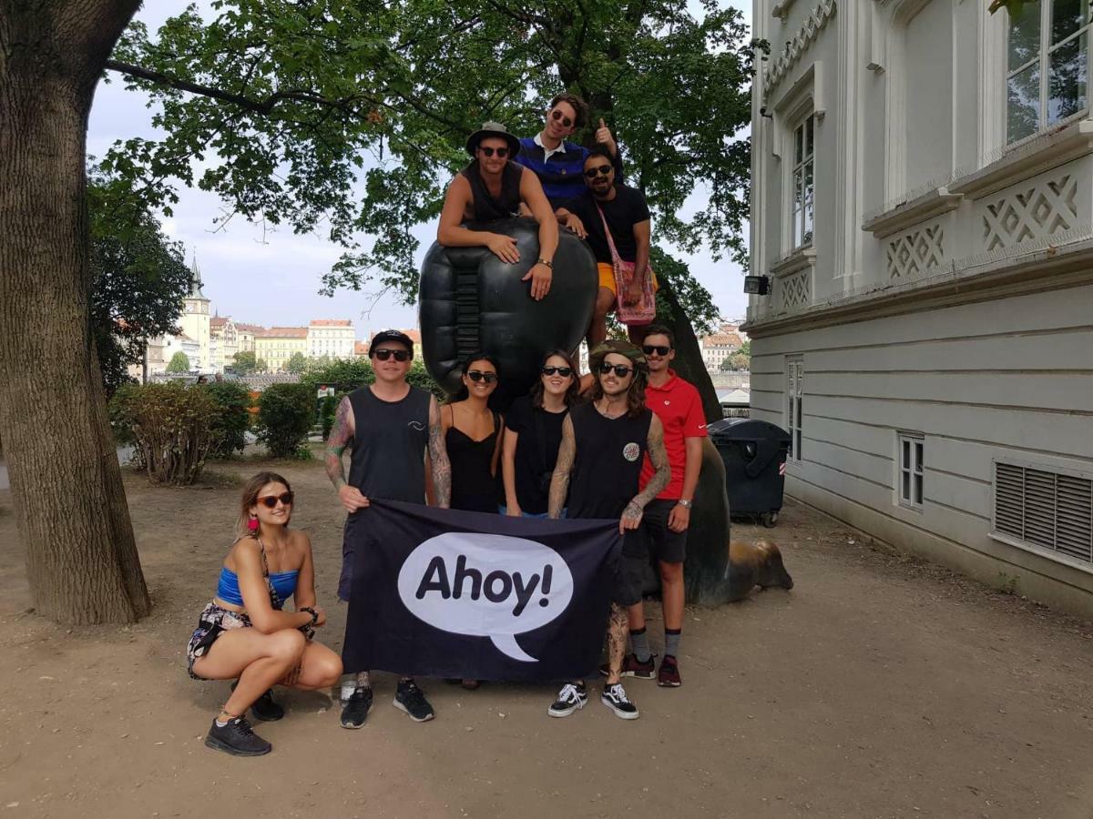 Ahoy! Albergue