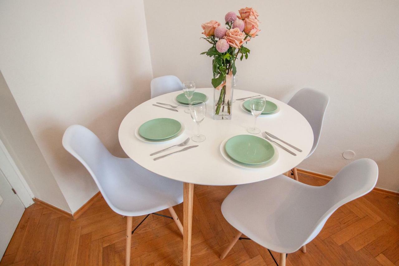 Nejedleho Apartmeet * Praga
