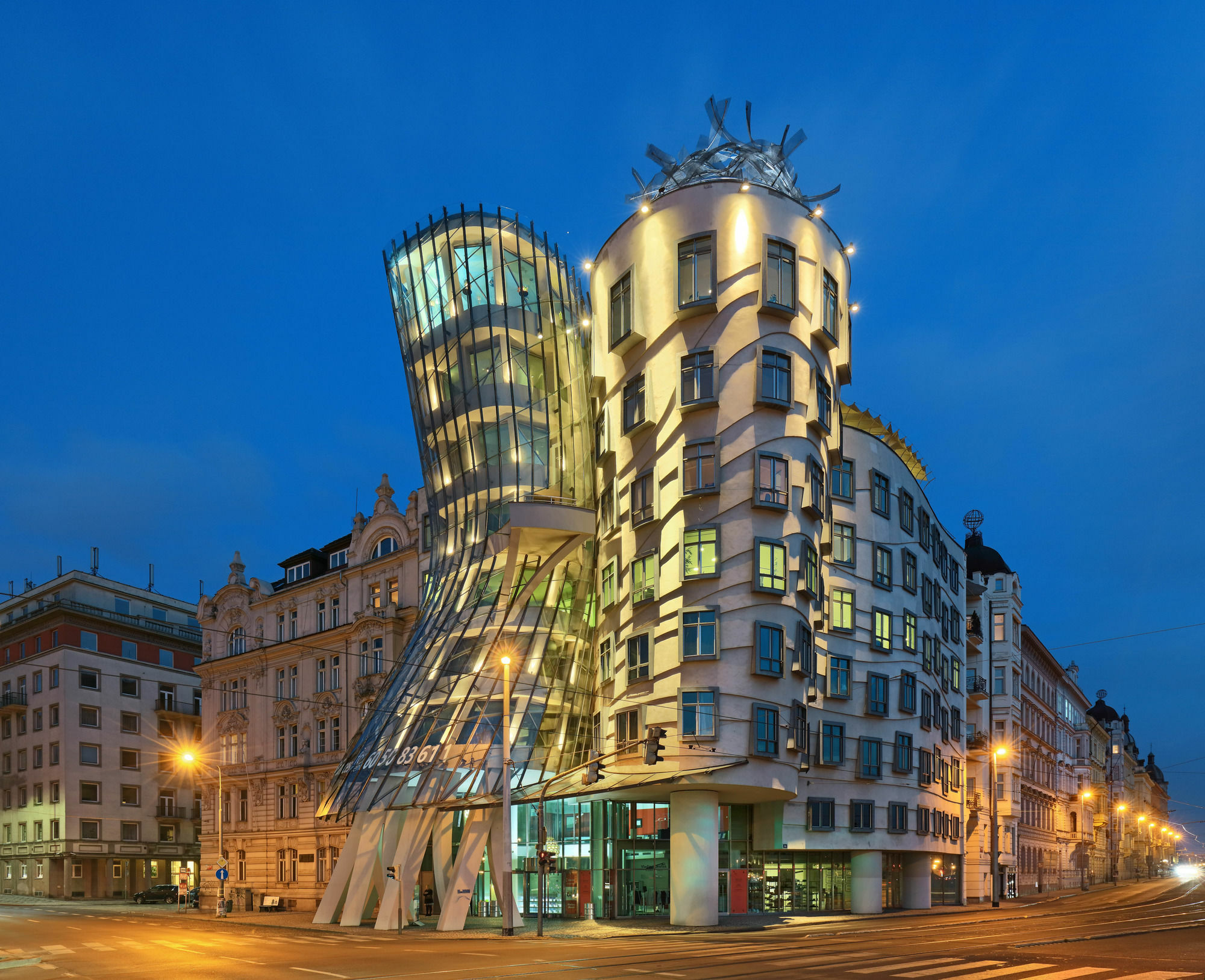 Dancing House - Tancici Dum 4*