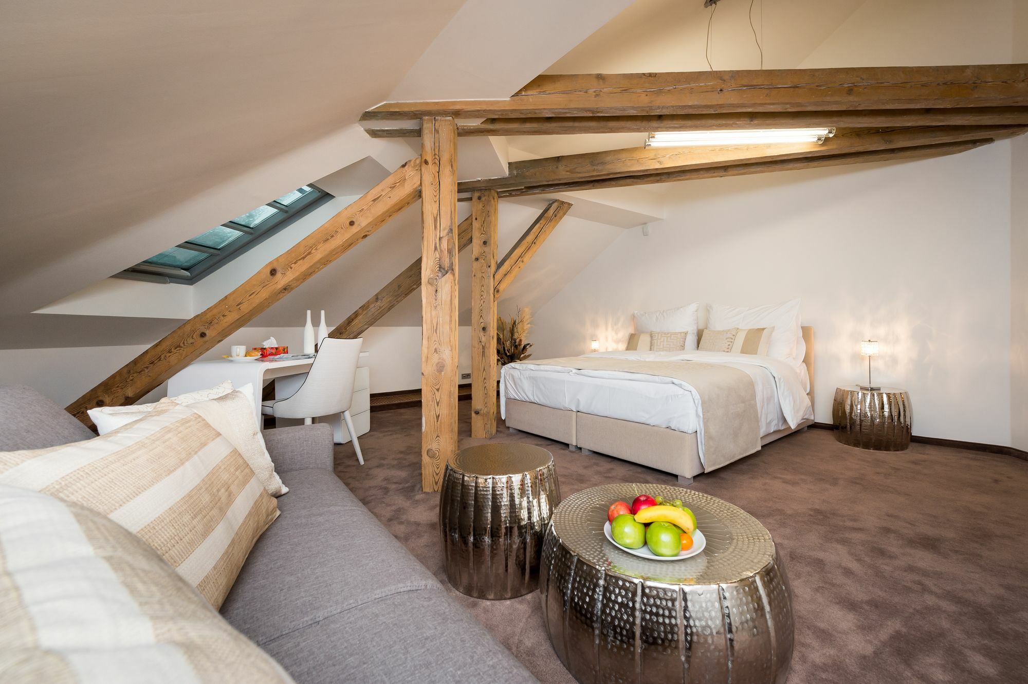 Apartment Empirent Castle Prague
