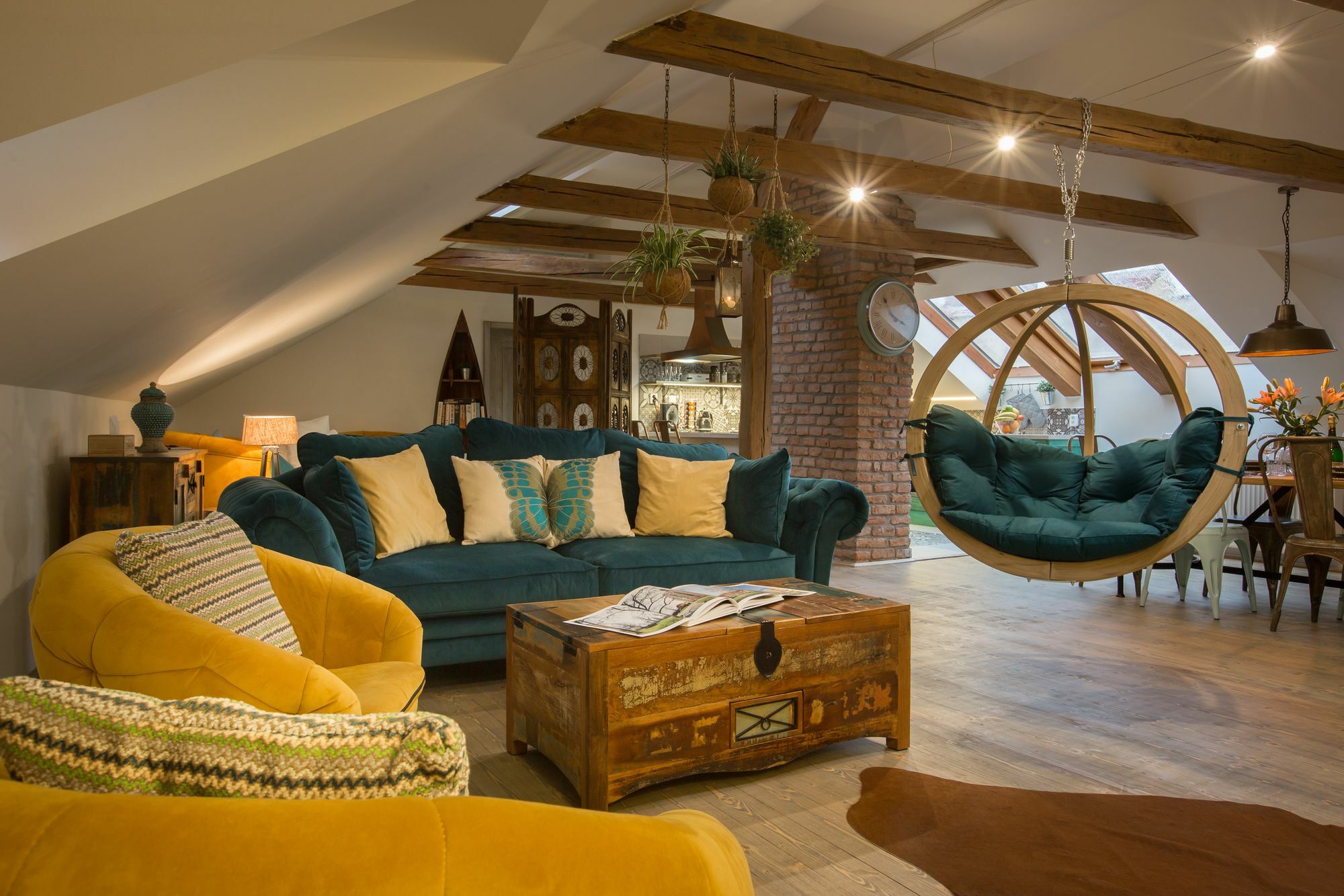 Gigantic Boho Chic 3 Bedroom 3 Bathroom Loft With Hanging Chair Daire *