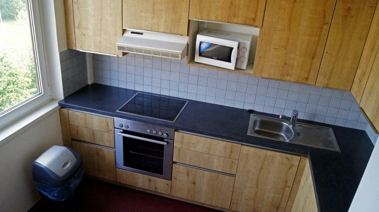 Km House Cerny Most Albergue