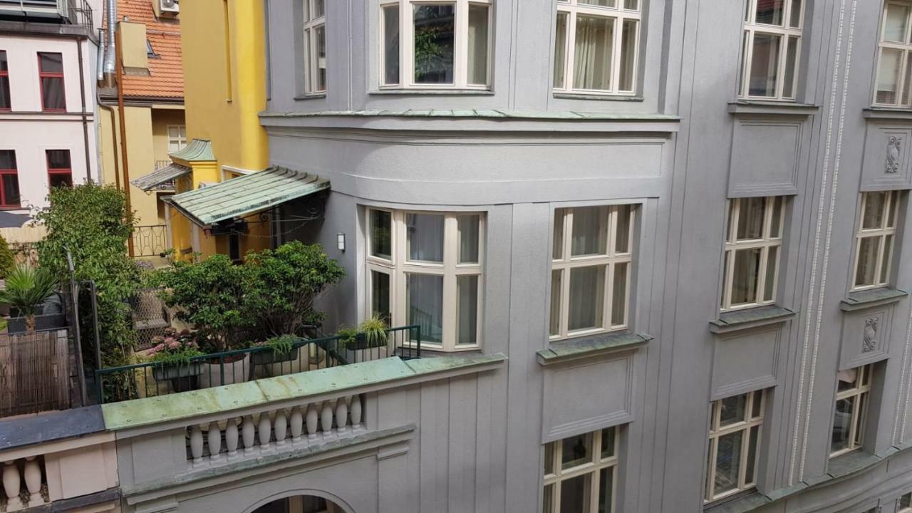 Pragueone Apartment,a/c,terrace Apartment