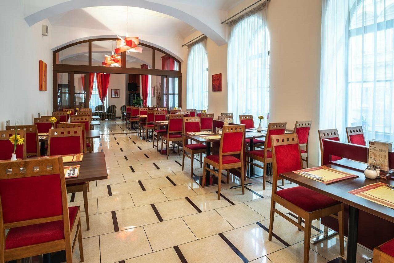 Ea Sonata 4* Prague