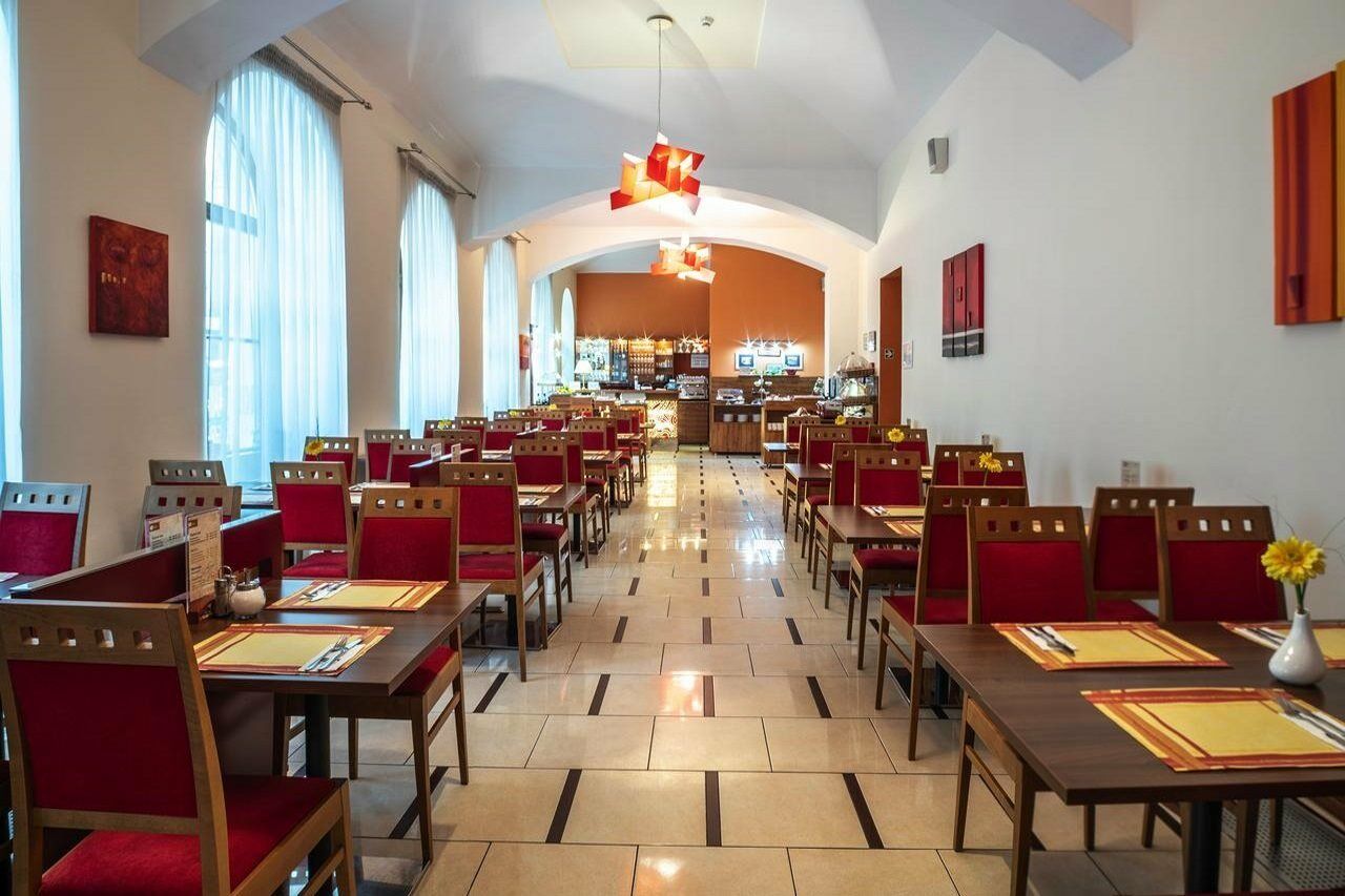 Ea Sonata 4* Prague