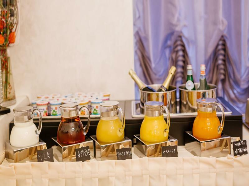 Myo Wenceslas Hotel