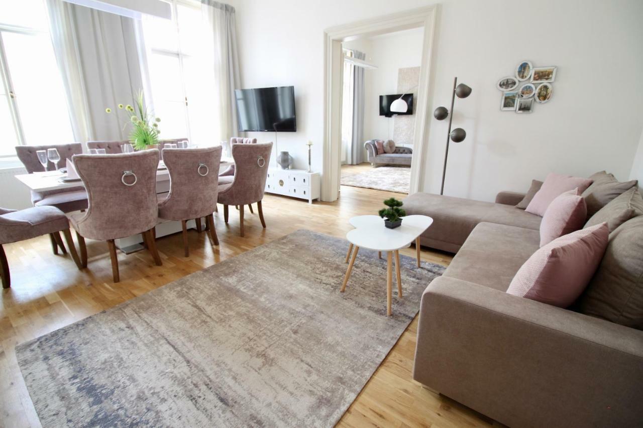 New Design & Style Old Town Xxl Prague