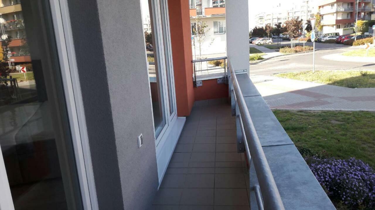 H+ Apartman Letiste Daire *