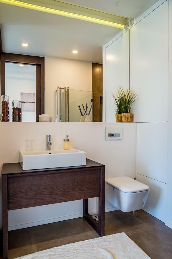 4, Podoli Jeremenkova 410/14 Apartment *